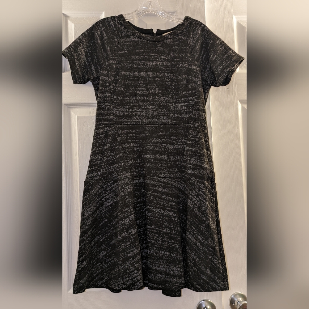 LOFT Gray and black stretchy dress Sz 8P